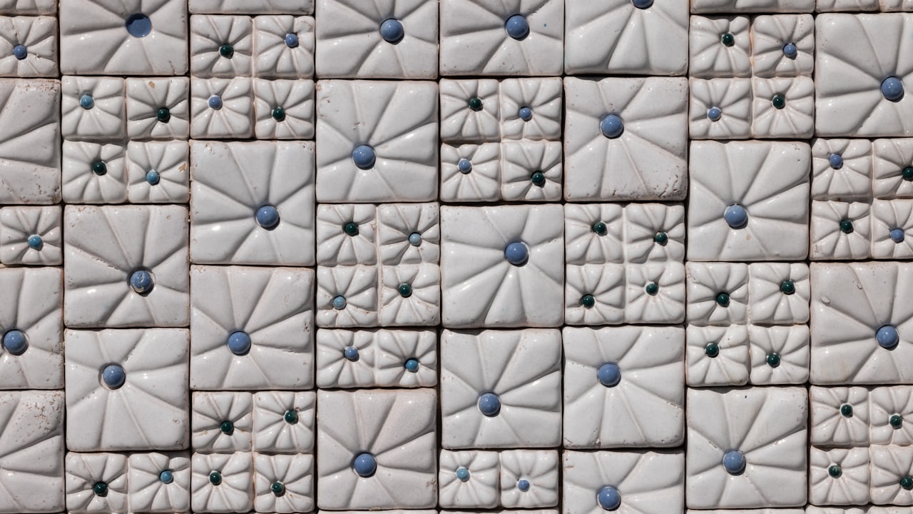 Find The Best Lightweight And Waterproof Hard Shell Backpack