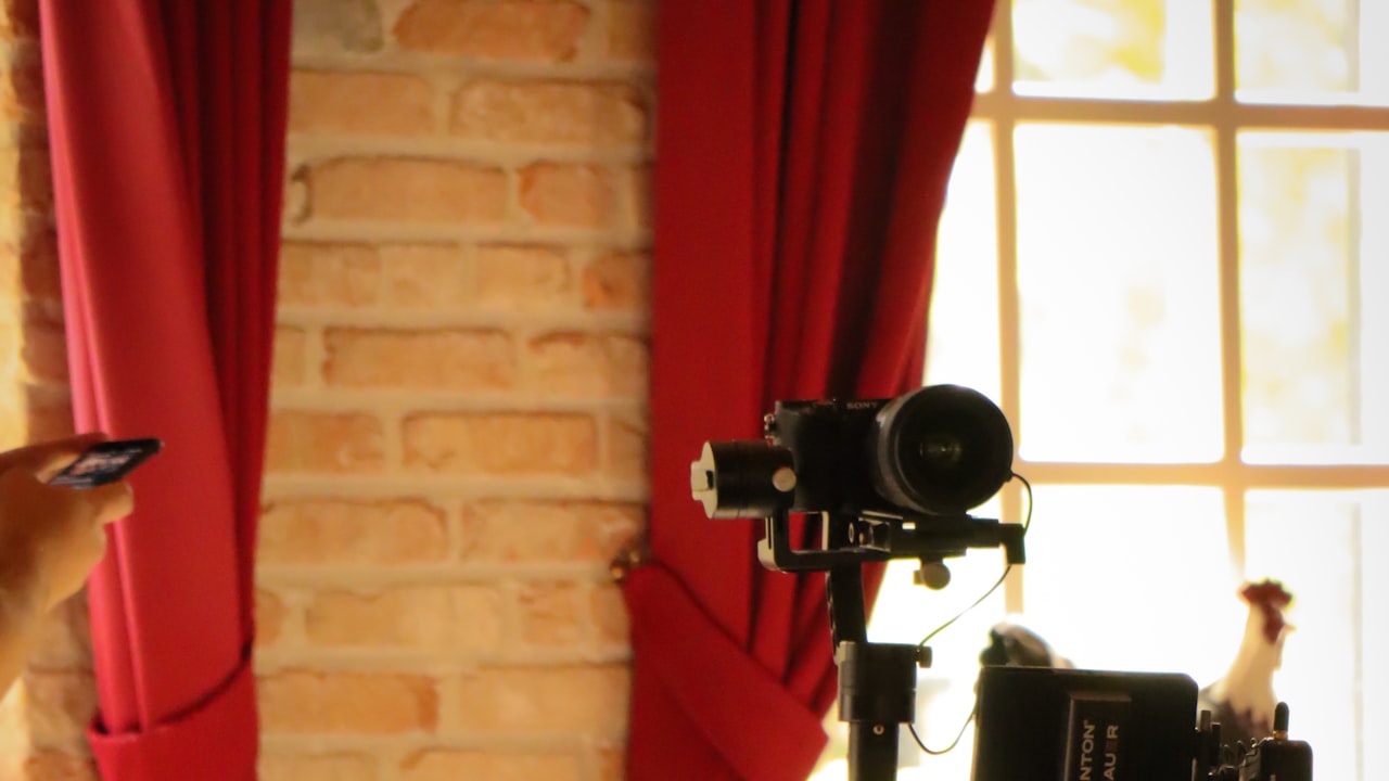 How Does a Wireless PC Gamepad Work?